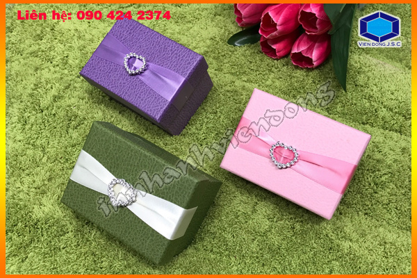 Hộp đựng quà  giá rẻ, có sẵn, lấy ngay | In nhanh Lay ngay Ha Noi HCM, Cung cap Tui, Hop dung qua